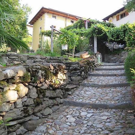 Da Erminia Bed & Breakfast Verdabbio Bagian luar foto