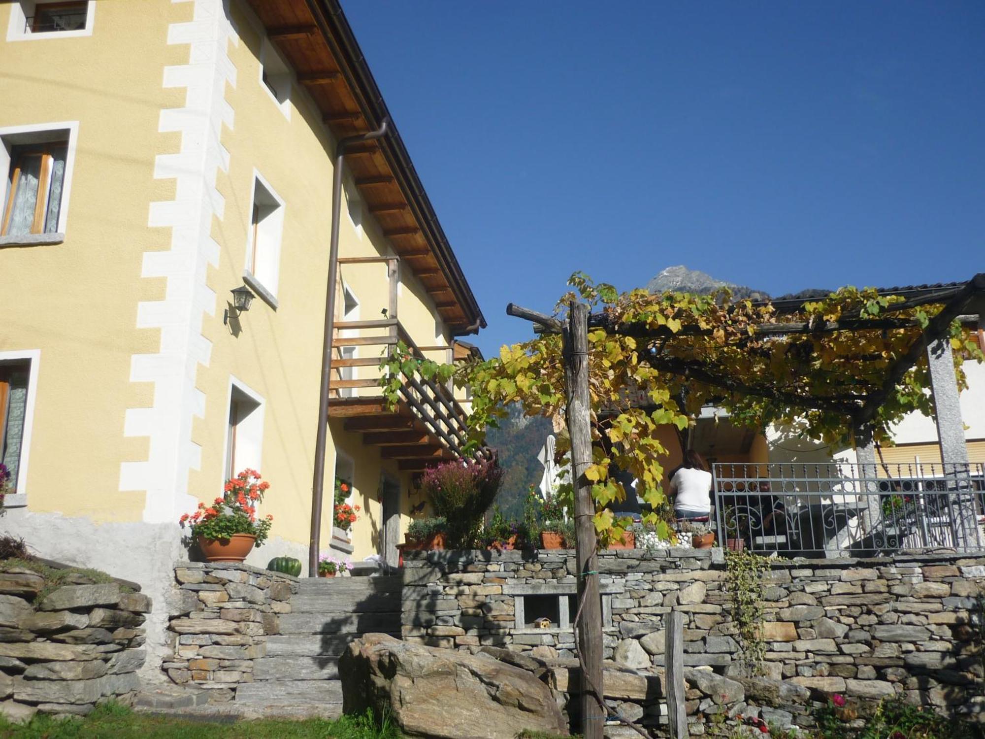 Da Erminia Bed & Breakfast Verdabbio Bagian luar foto