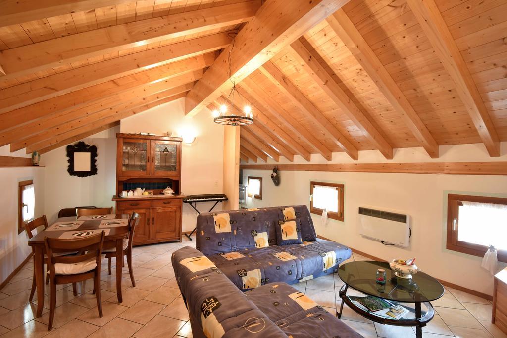 Da Erminia Bed & Breakfast Verdabbio Ruang foto