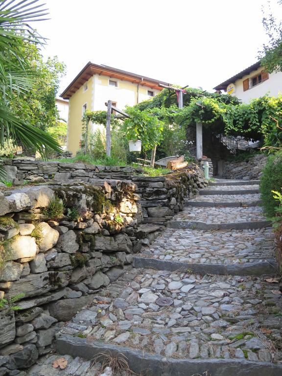Da Erminia Bed & Breakfast Verdabbio Bagian luar foto